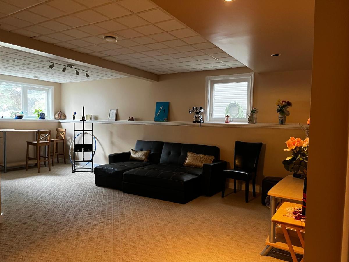 Citadel Cozy Quilt Private Bedroom YYC Dış mekan fotoğraf
